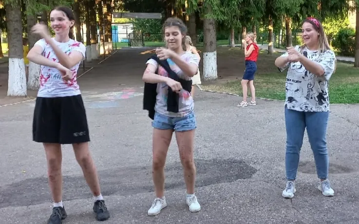 Танцевальный вечер "Зажигай!"