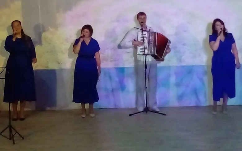 Концертная программа «От всей души, с поклоном и любовью»