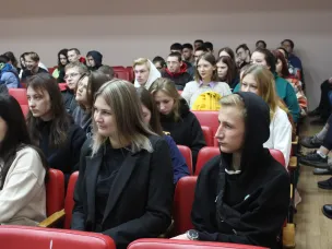 Информационный час «Жизнь прекрасна – не рискуй напрасно!»